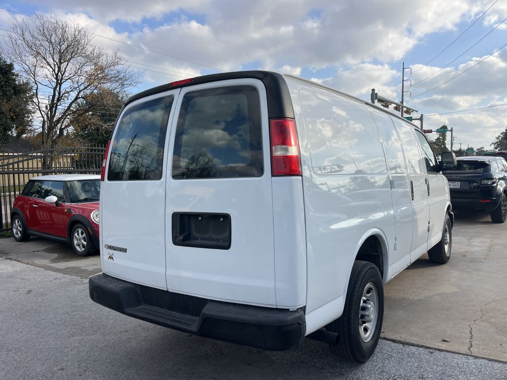 2018 Chevrolet Express Image 26