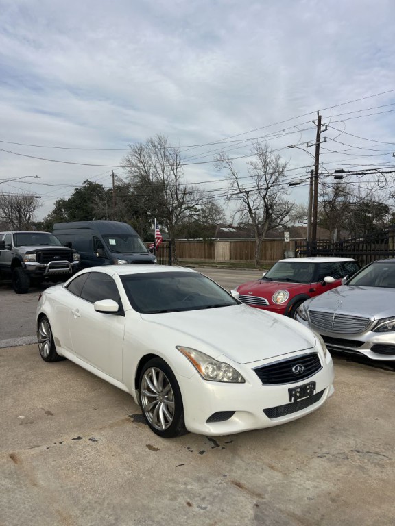 2010 INFINITI G37 Image 4