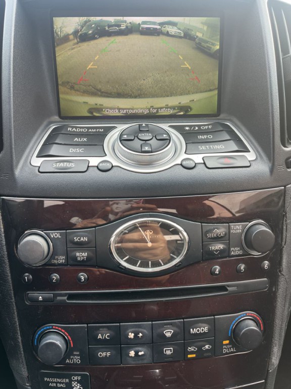 2010 INFINITI G37 Image 14