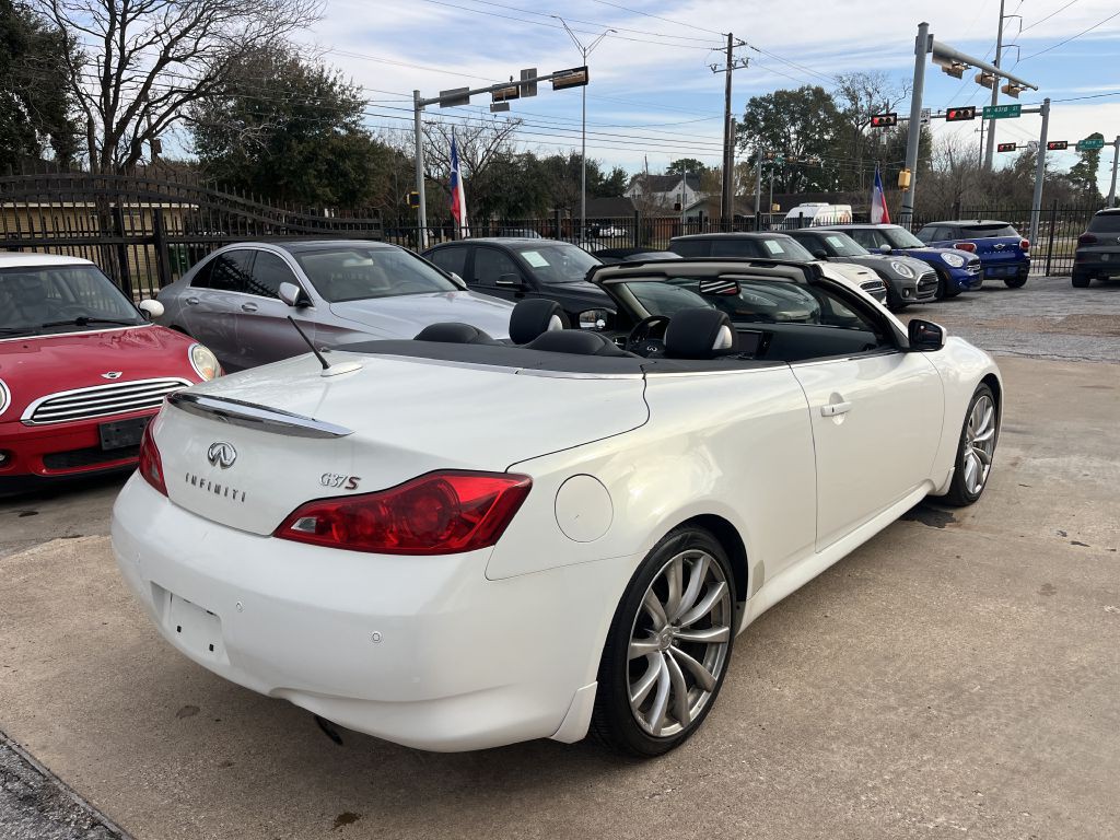 2010 INFINITI G37 Image 15