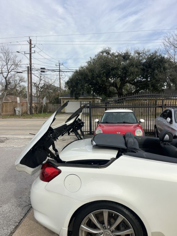 2010 INFINITI G37 Image 29