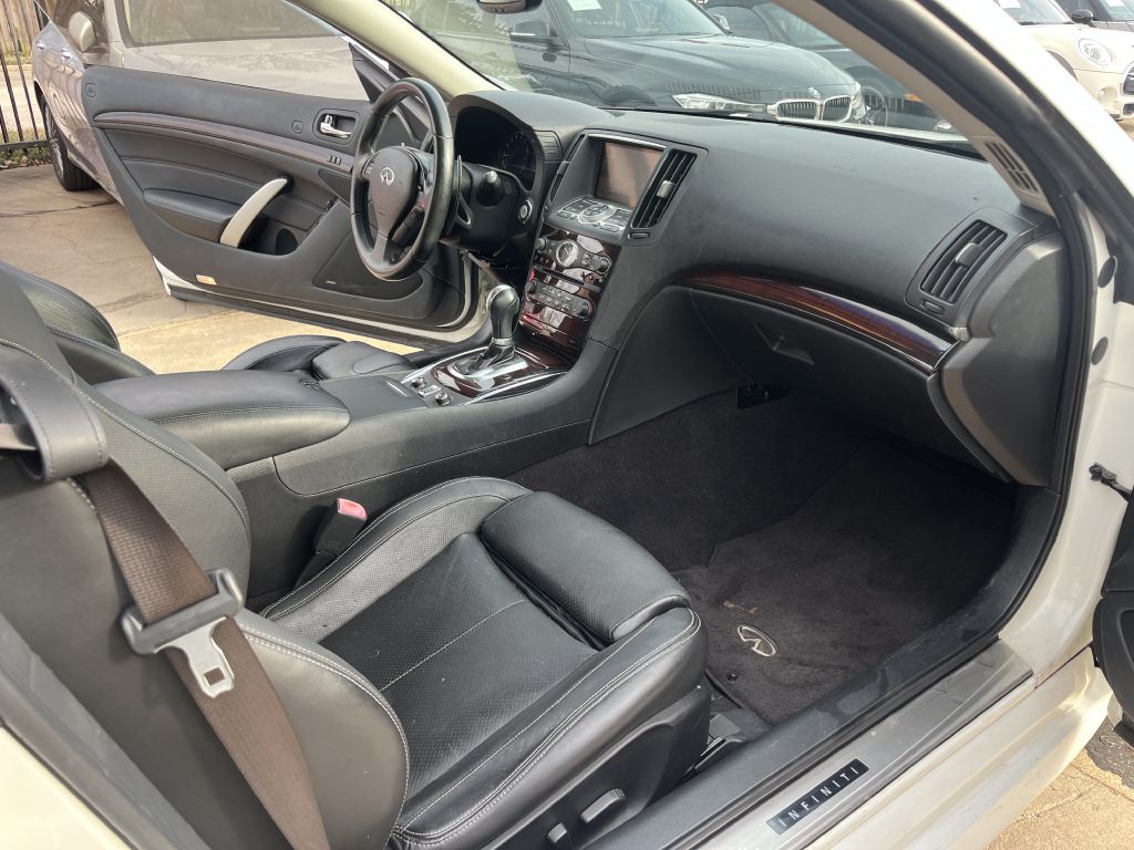 2010 INFINITI G37 Image 33
