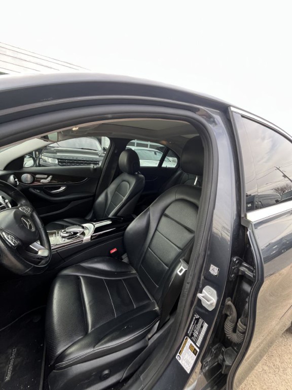 2016 Mercedes-Benz C-Class Image 10