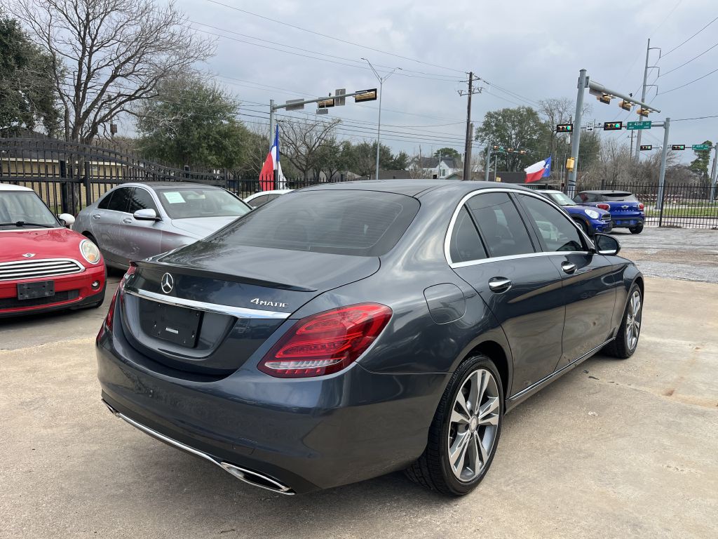 2016 Mercedes-Benz C-Class Image 2