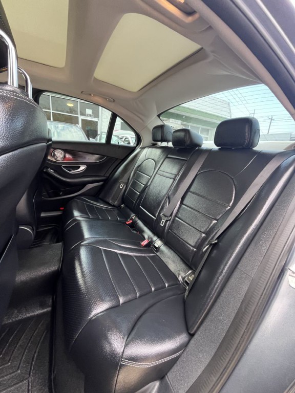 2016 Mercedes-Benz C-Class Image 6