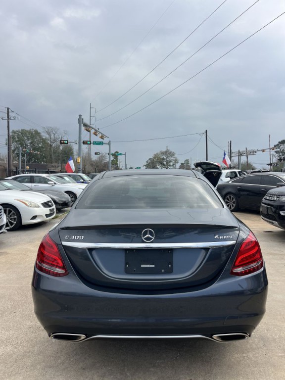 2016 Mercedes-Benz C-Class Image 38