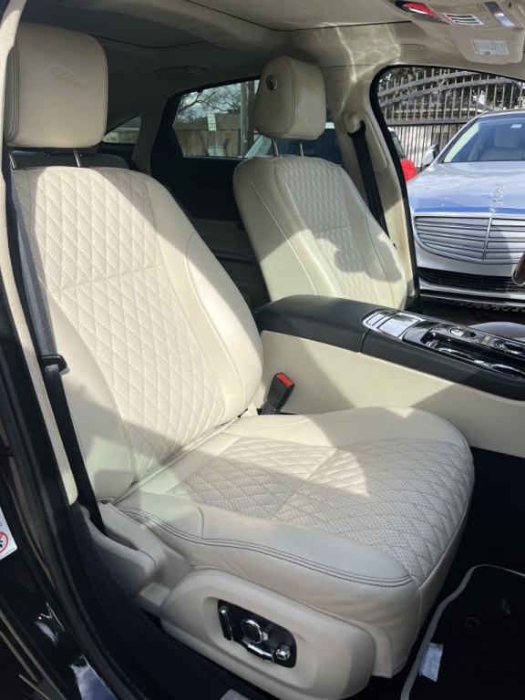 2016 Jaguar XJ Image 42