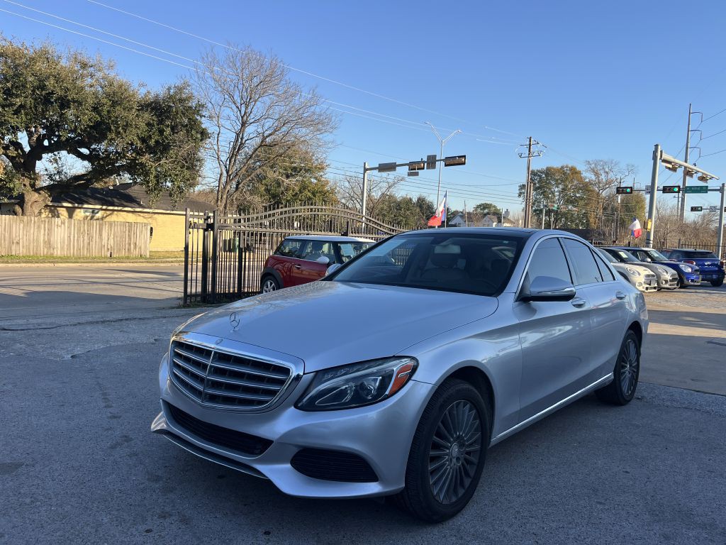 2015 Mercedes-Benz C-Class Image 9