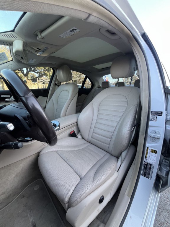 2015 Mercedes-Benz C-Class Image 38