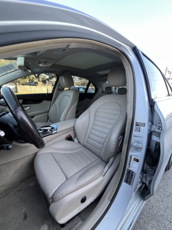 2015 Mercedes-Benz C-Class Image 39