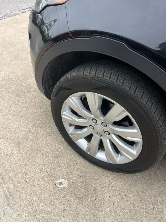 2016 Land Rover Discovery Sport Image 16