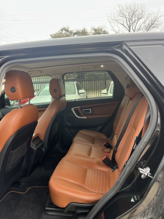 2016 Land Rover Discovery Sport Image 28