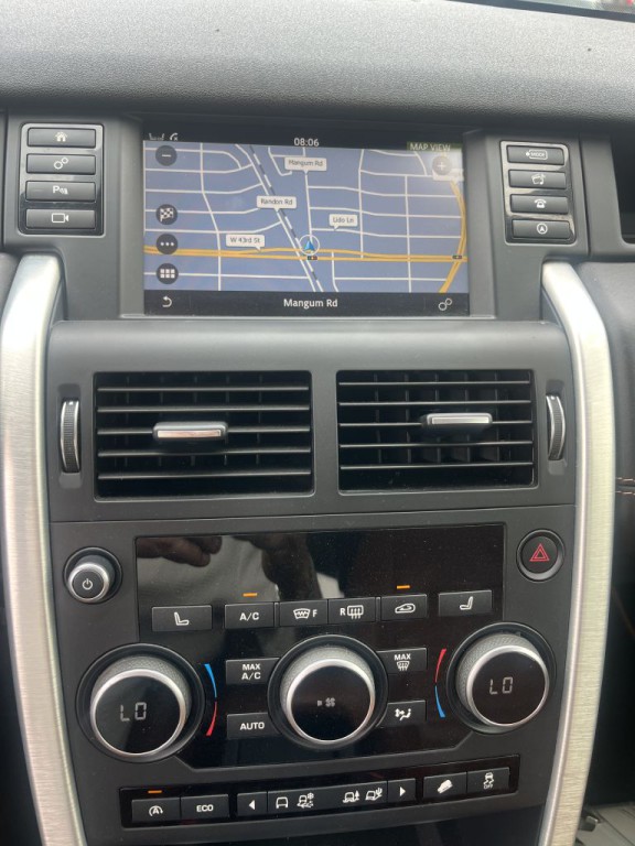 2016 Land Rover Discovery Sport Image 38