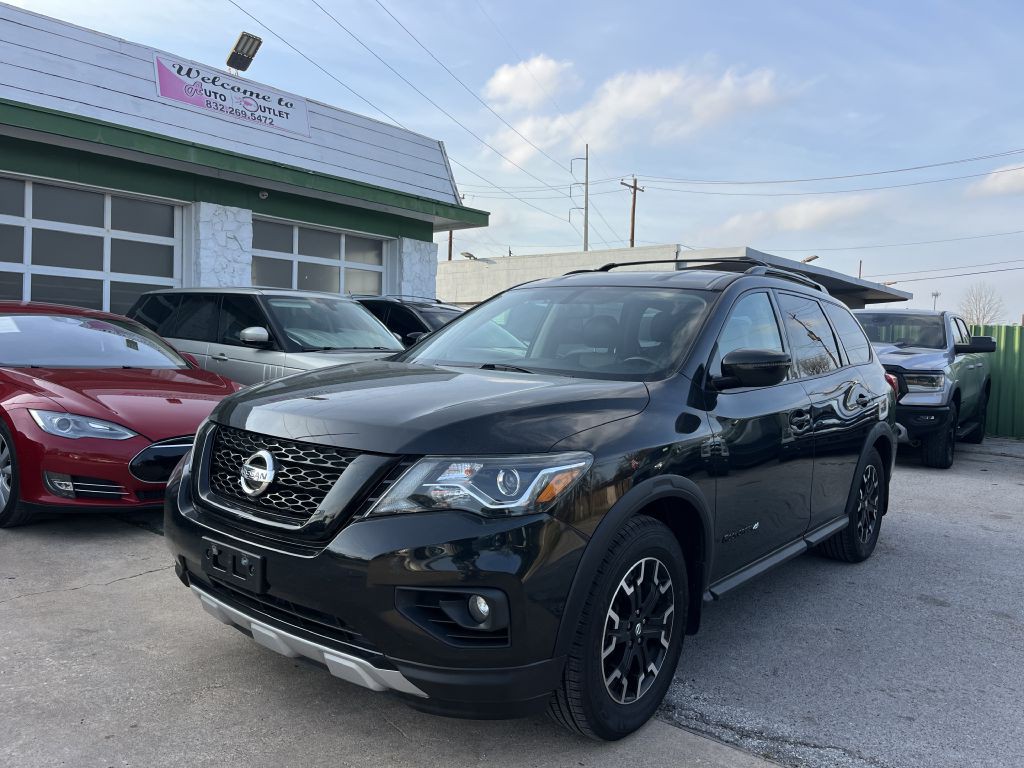 2020 Nissan Pathfinder Image 1