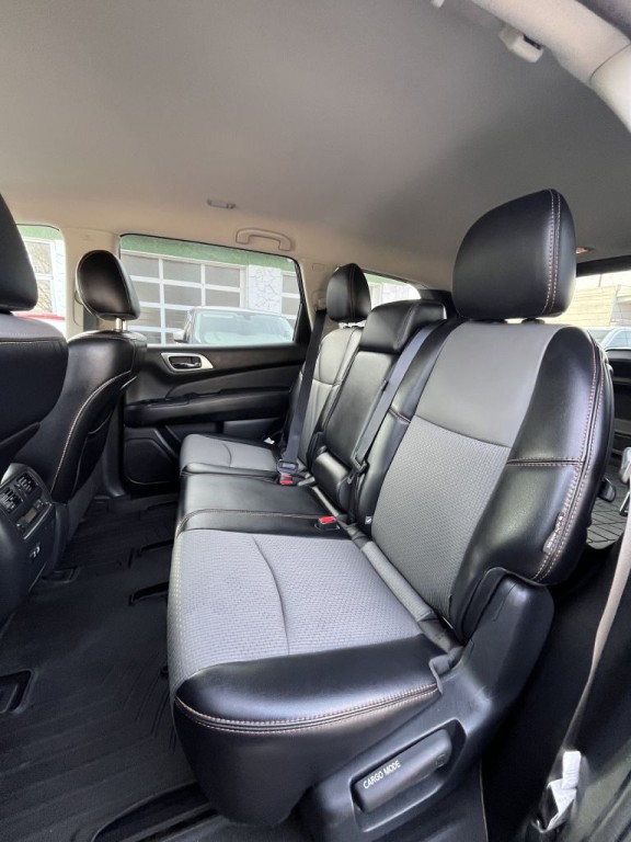 2020 Nissan Pathfinder Image 21