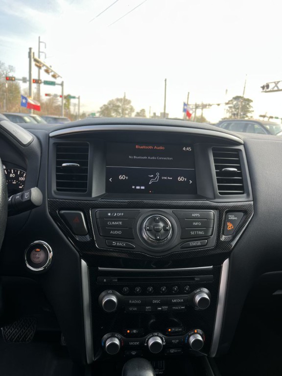 2020 Nissan Pathfinder Image 40