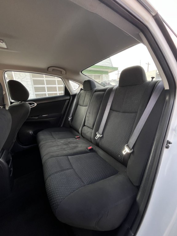 2014 Nissan Sentra Image 15