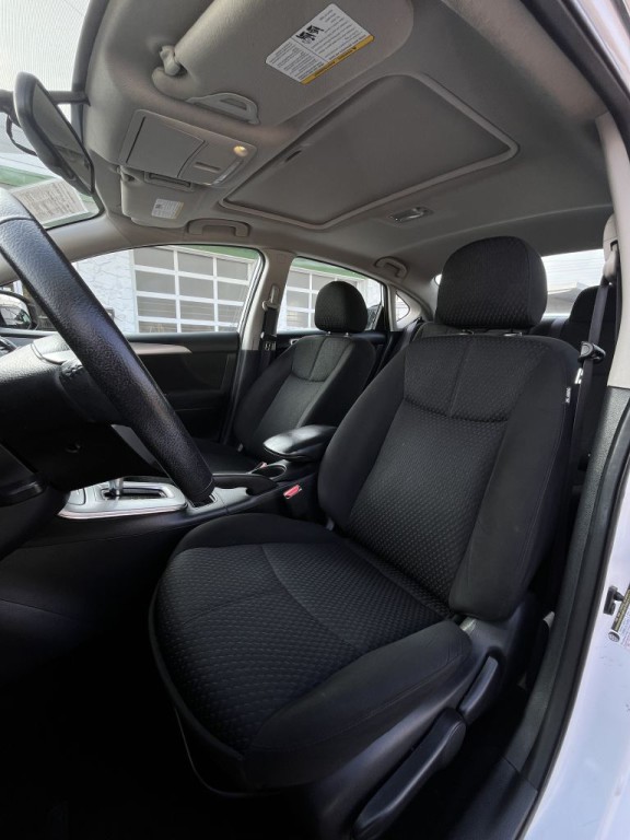 2014 Nissan Sentra Image 16