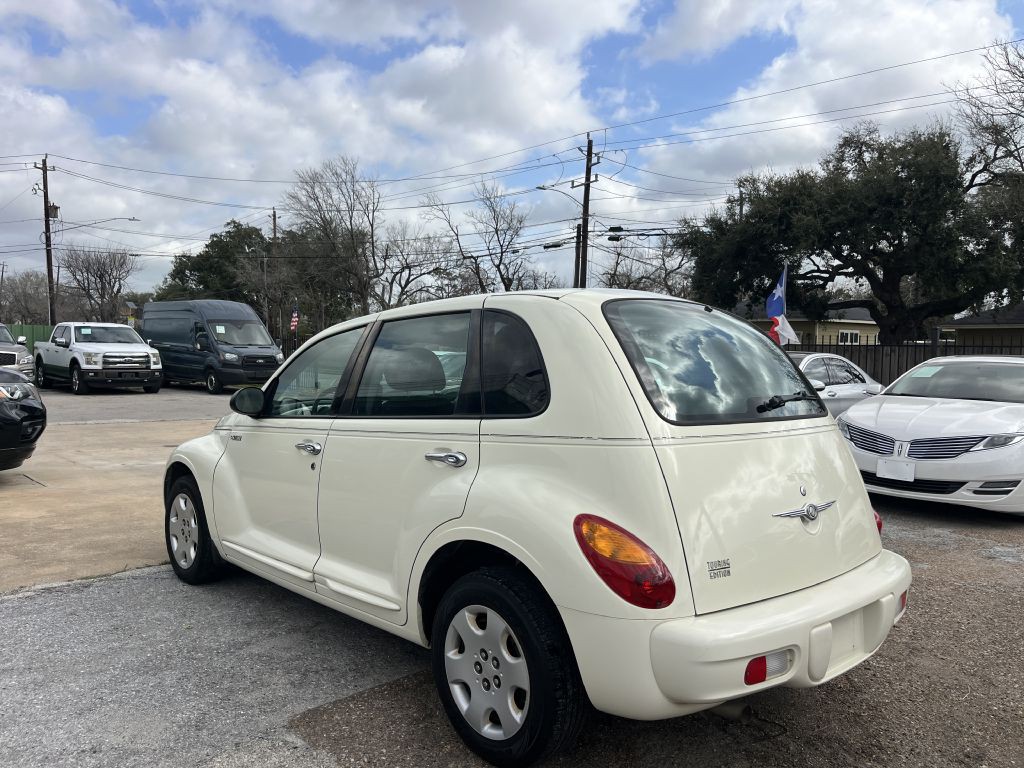 2005 Chrysler PT Cruiser Image 3