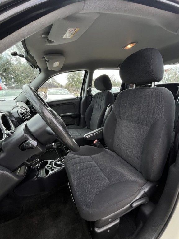 2005 Chrysler PT Cruiser Image 5