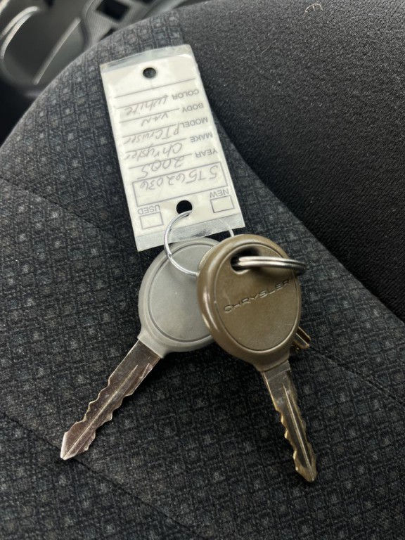 2005 Chrysler PT Cruiser Image 16