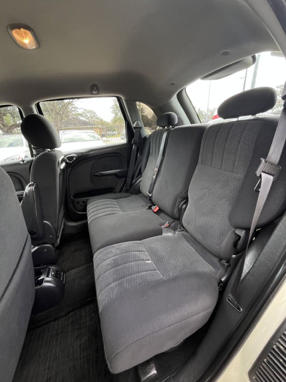 2005 Chrysler PT Cruiser Image 22