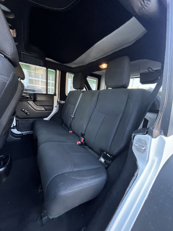 2018 Jeep Wrangler Unlimited Image 35