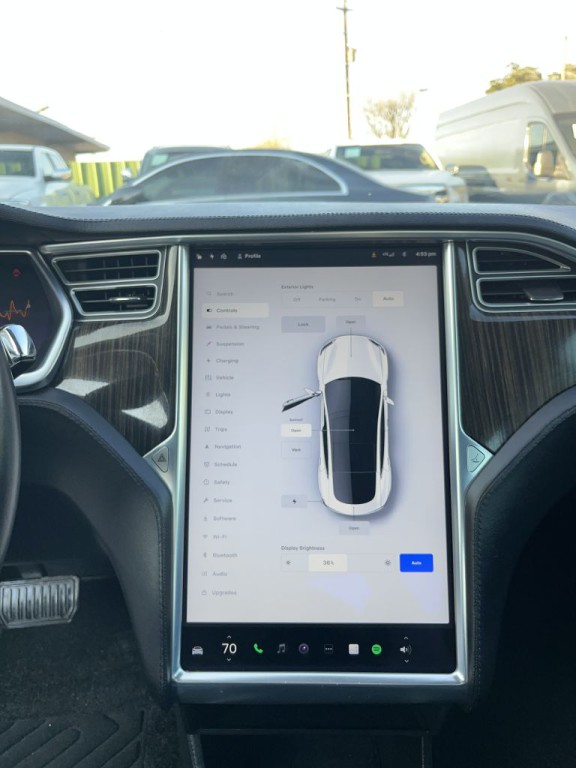 2013 Tesla Model S Image 27