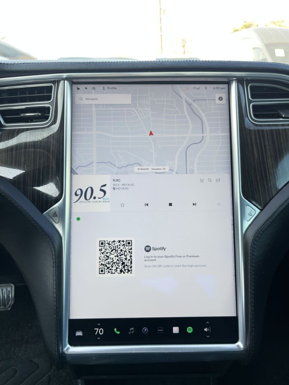 2013 Tesla Model S Image 28