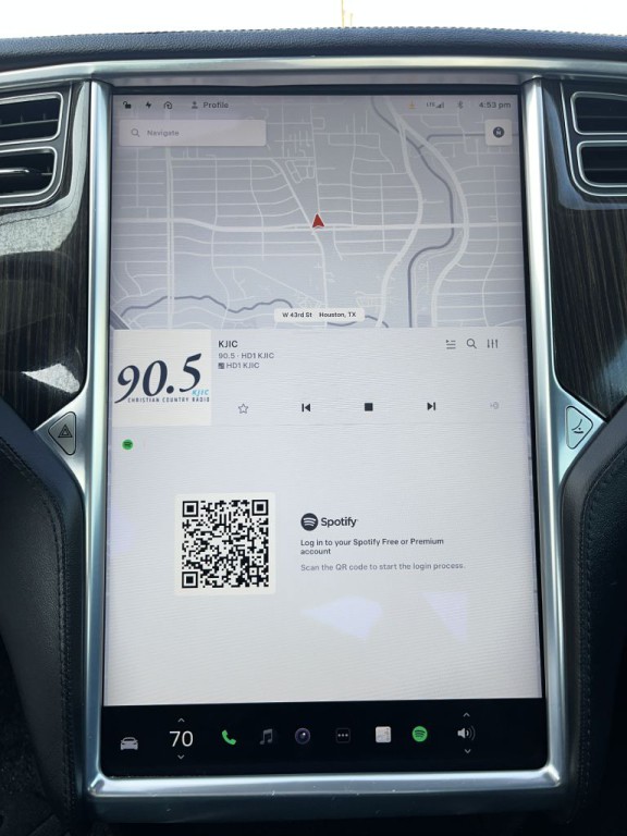 2013 Tesla Model S Image 29