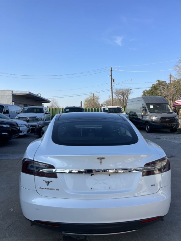 2013 Tesla Model S Image 46