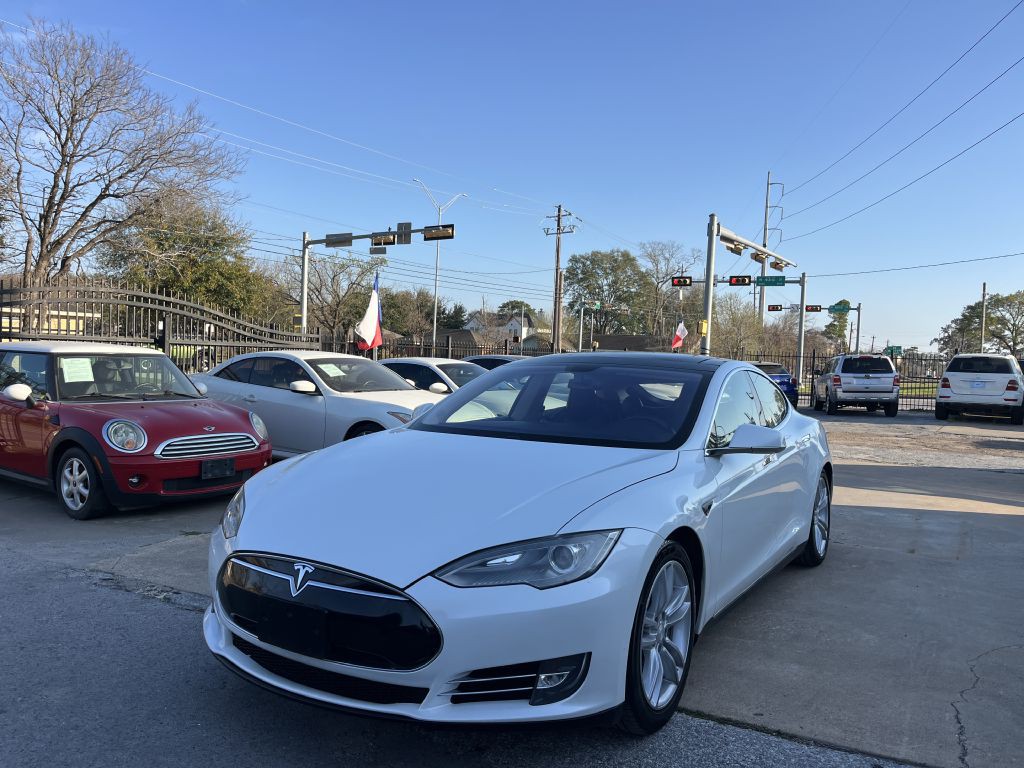 2013 Tesla Model S Image 48