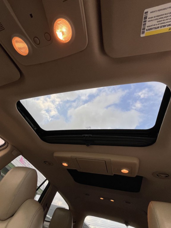 2010 Buick Enclave Image 28