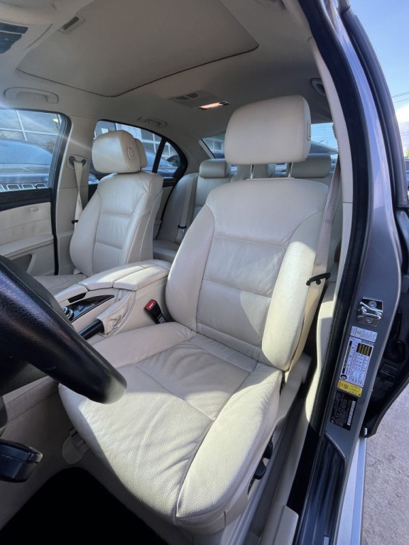 2008 BMW 5 Series Image 12