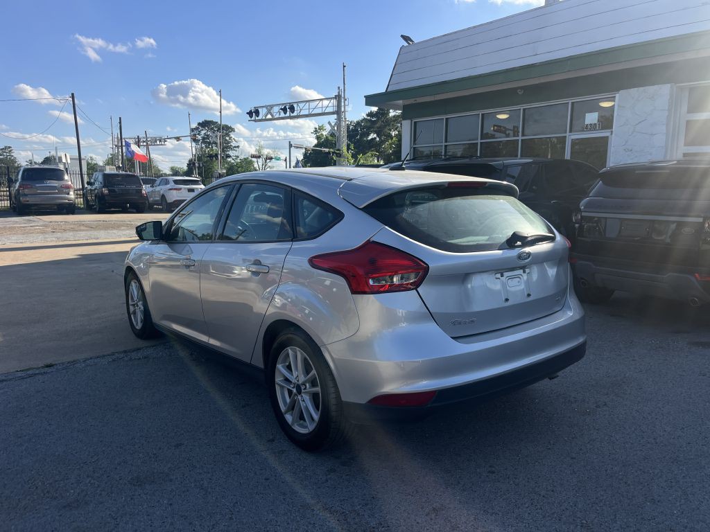 2017 Ford Focus Image 2