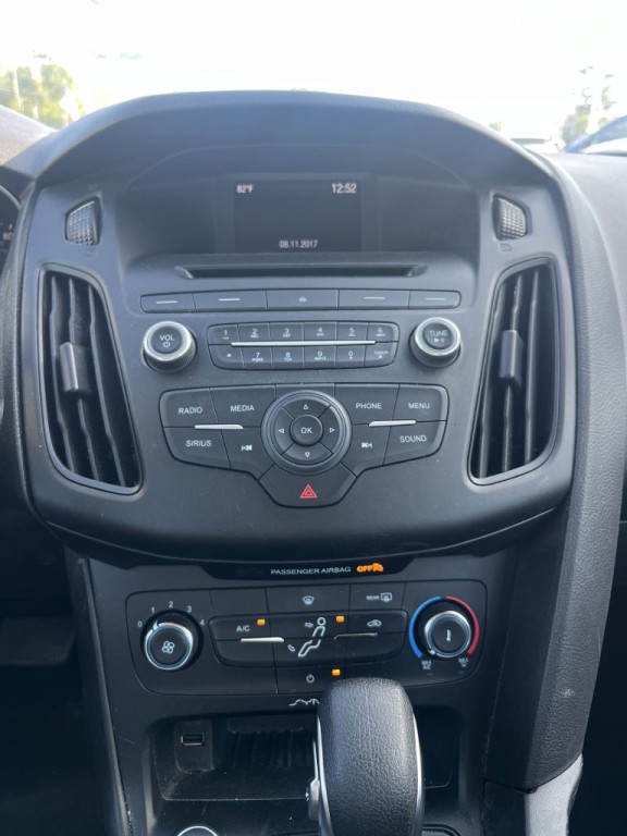 2017 Ford Focus Image 14