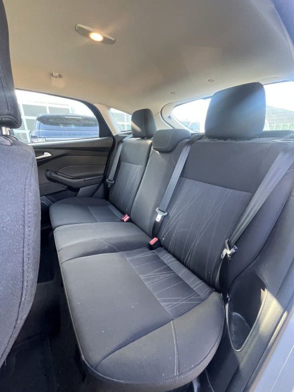 2017 Ford Focus Image 22