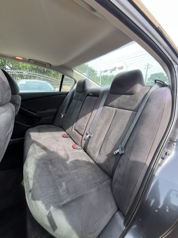 2012 Nissan Altima Image 16