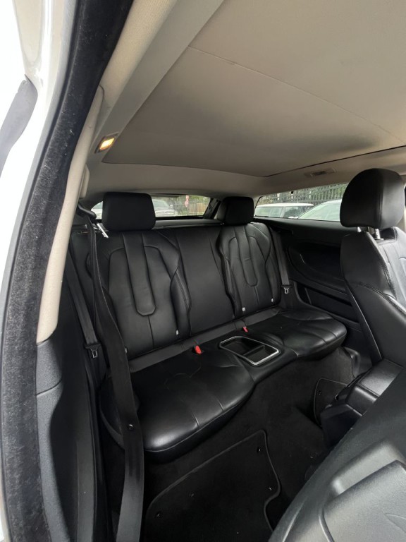 2015 Land Rover Range Rover Evoque Image 7