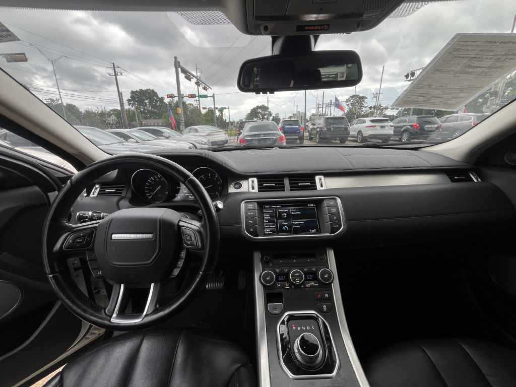 2015 Land Rover Range Rover Evoque Image 9