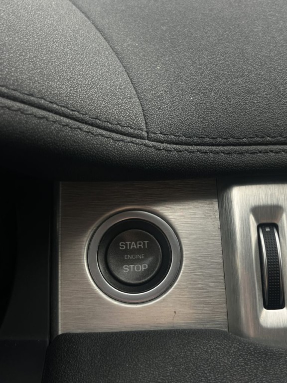 2015 Land Rover Range Rover Evoque Image 16