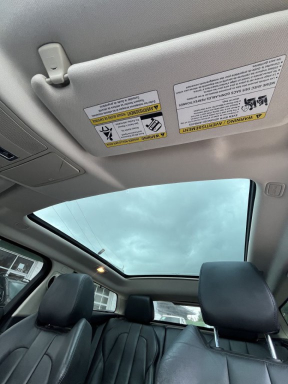 2015 Land Rover Range Rover Evoque Image 24