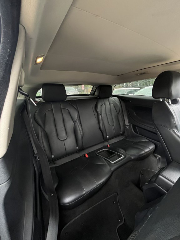 2015 Land Rover Range Rover Evoque Image 26