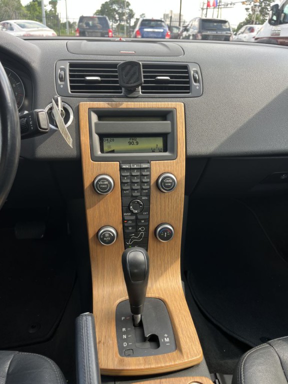 2008 Volvo C70 Image 38