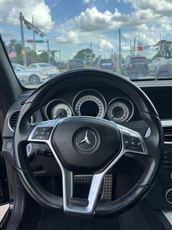 2013 Mercedes-Benz C-Class Image 9