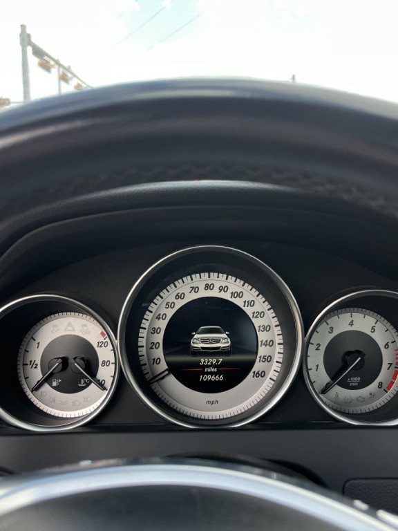 2013 Mercedes-Benz C-Class Image 24