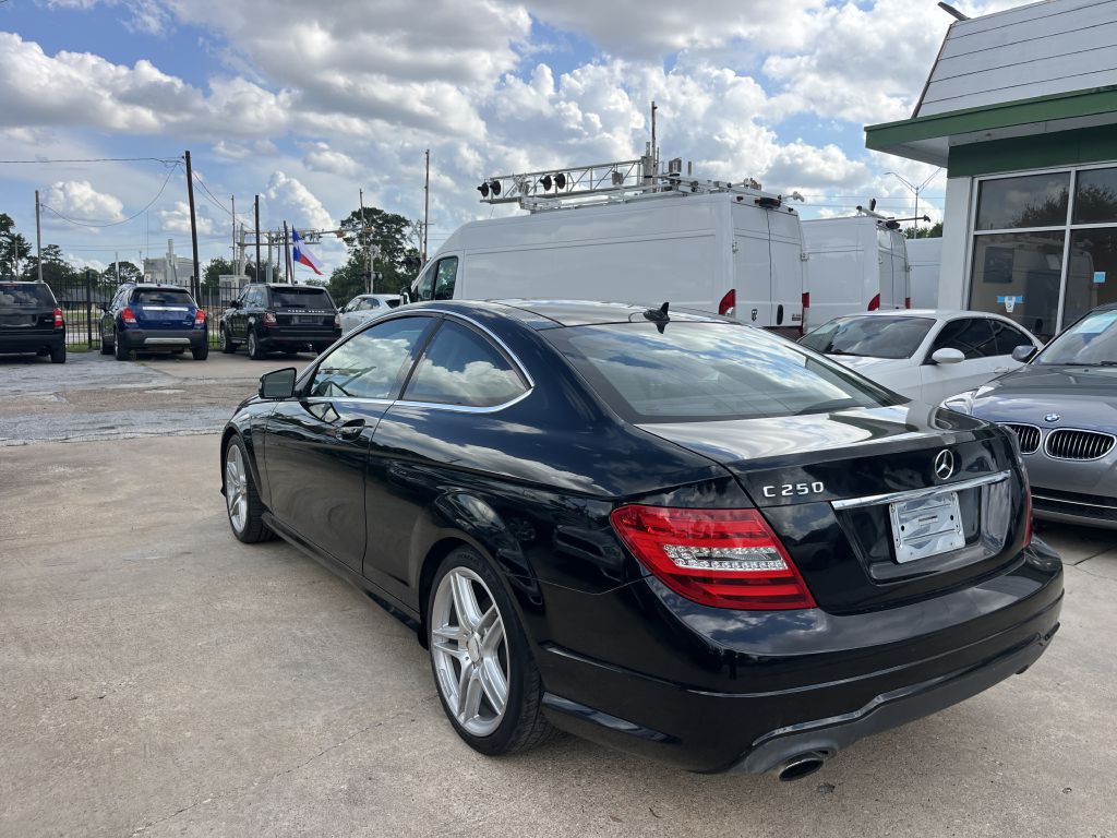 2013 Mercedes-Benz C-Class Image 35