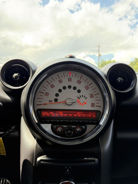 2013 MINI Cooper Image 39