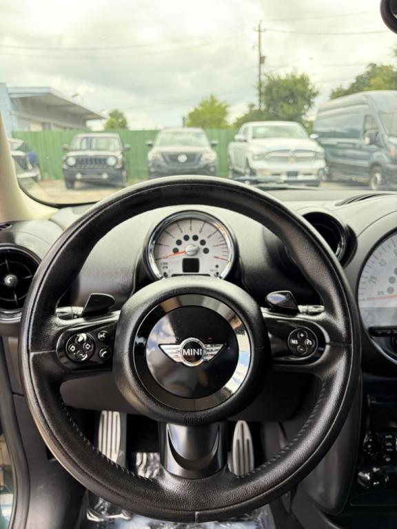 2013 MINI Cooper Image 52