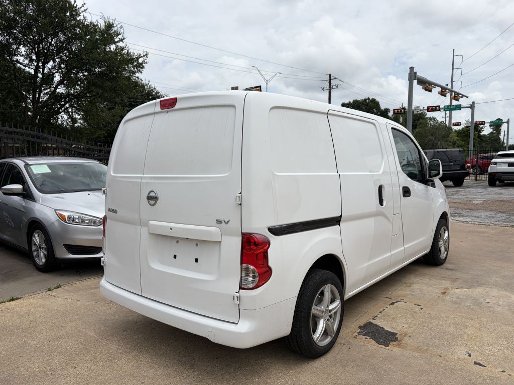 2017 Nissan NV200 Image 4
